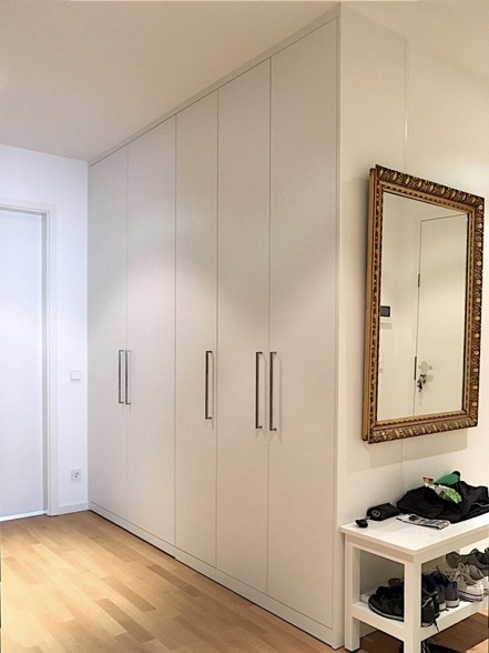 Kleiderschränke, Einbaumöbel und Eckschränke aus Berlin